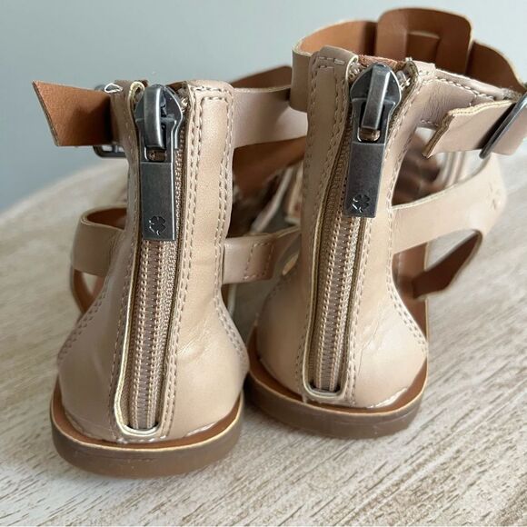 Lucky Brand Flat Gladiator Strappy Ankle Strap Sandals Sz 6 Light Tan NWOB - Picture 5 of 8